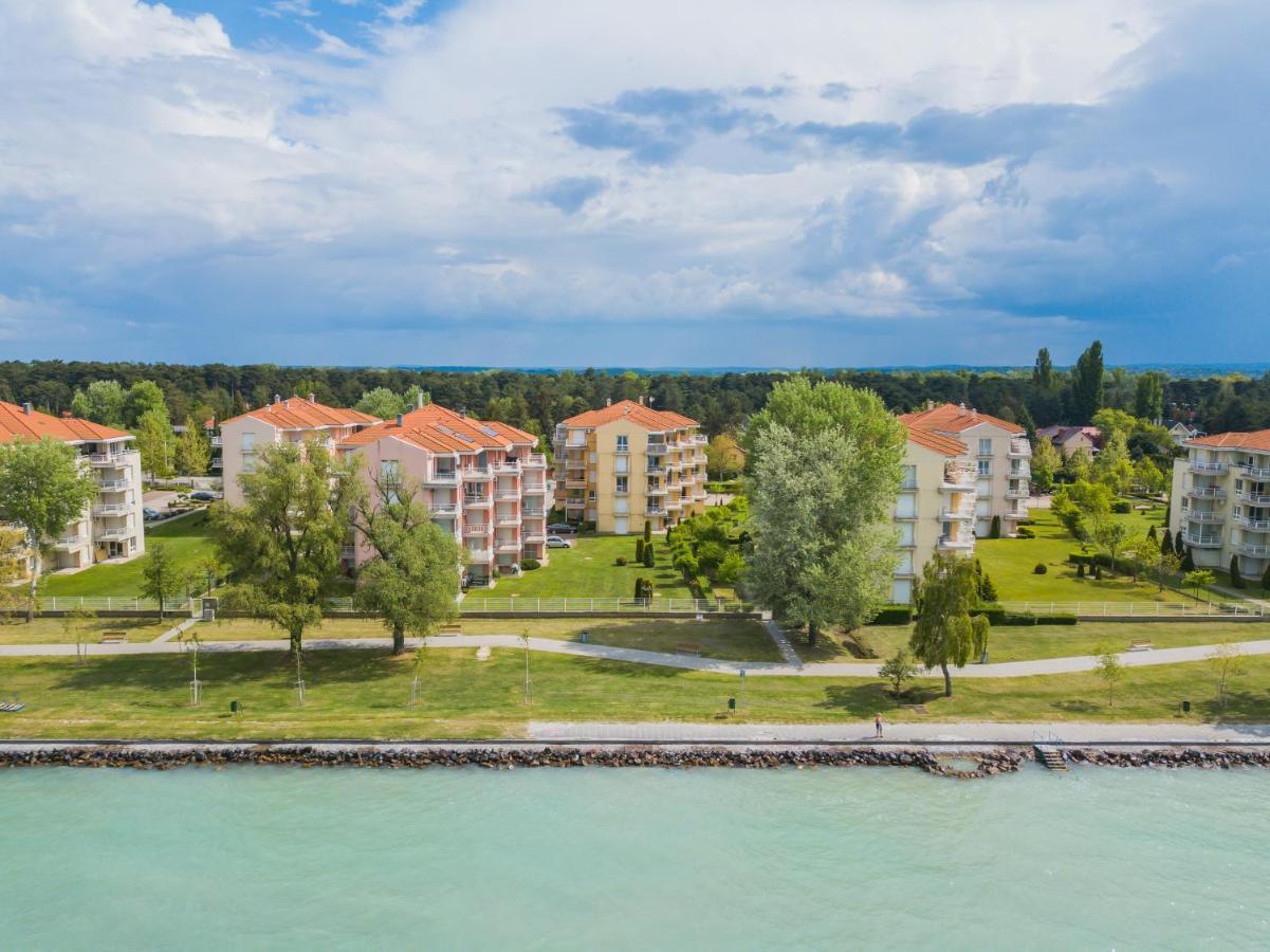 Myflat Golden Coast Panorama Apartment Siofok Dış mekan fotoğraf
